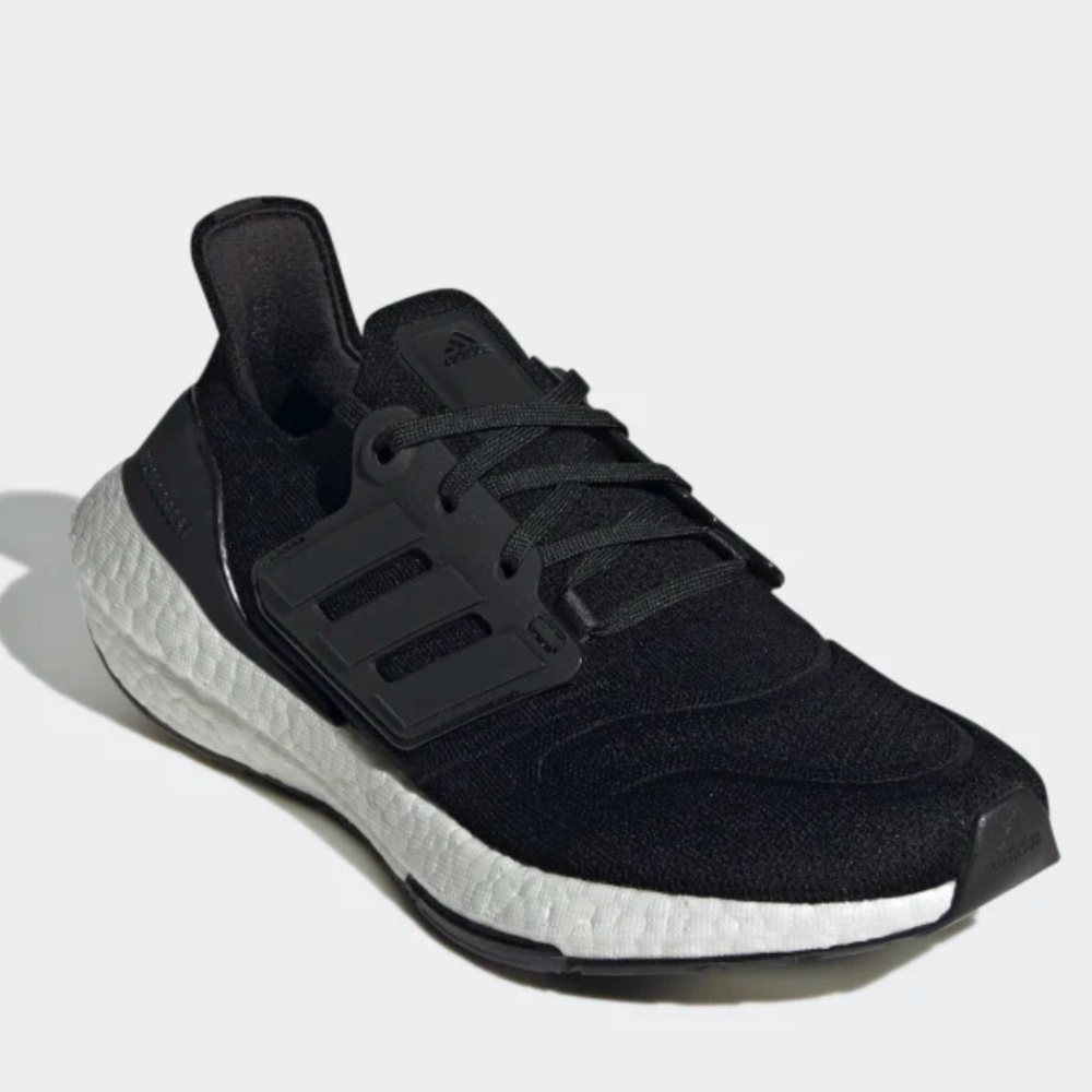 Adidas ultraboost women’s size 8